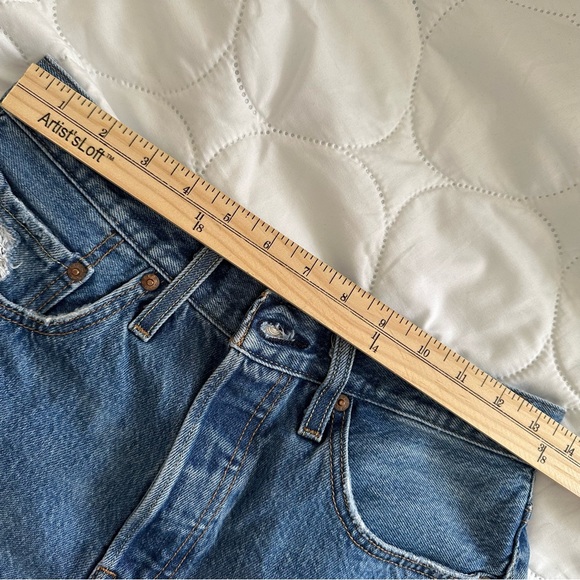 Levi’s 501 Premium Button Fly Distressed Shorts Size 27 - Picture 6 of 12